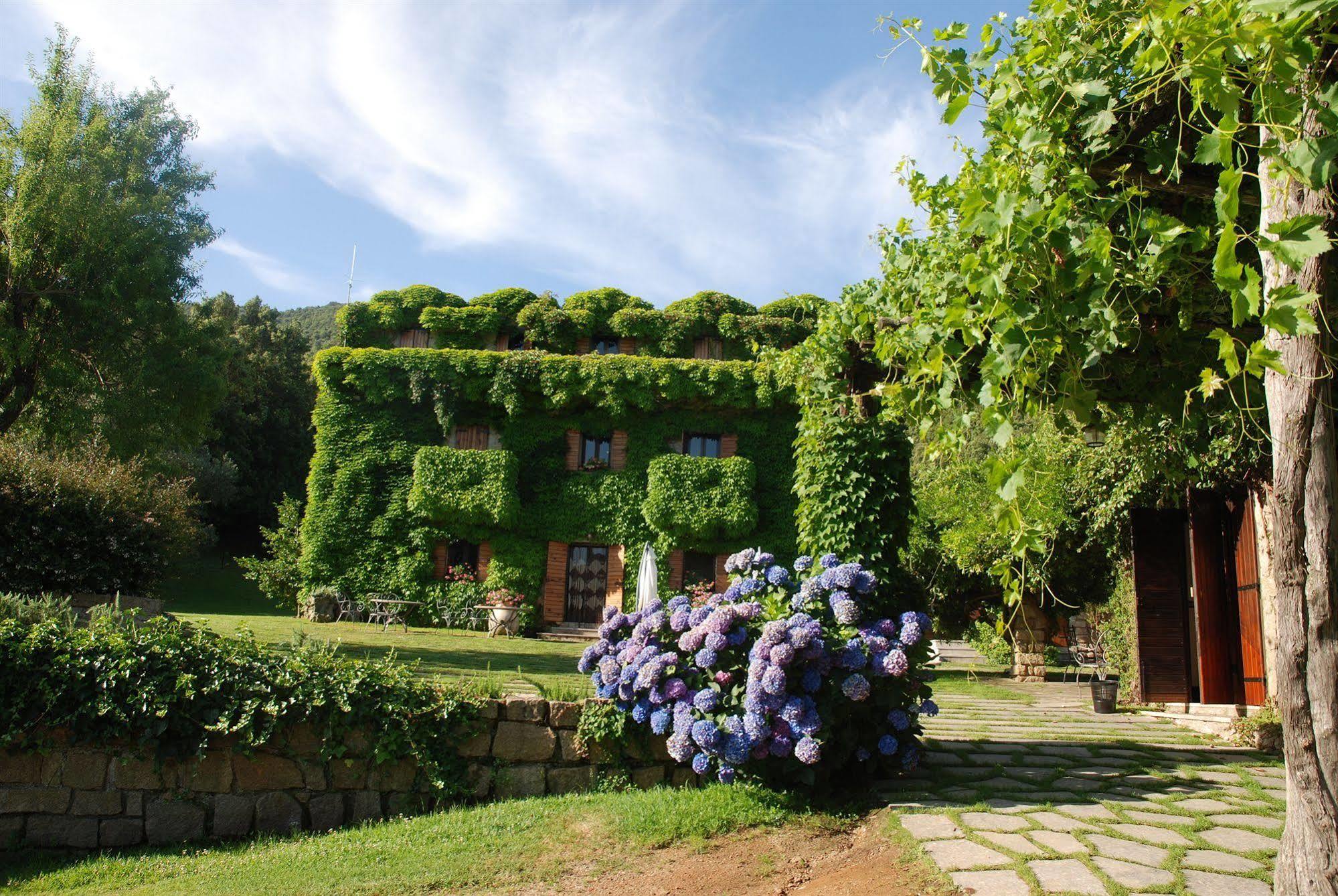 L'Agnata Di De Andre Boutique Hotel Tempio Pausania Exteriér fotografie